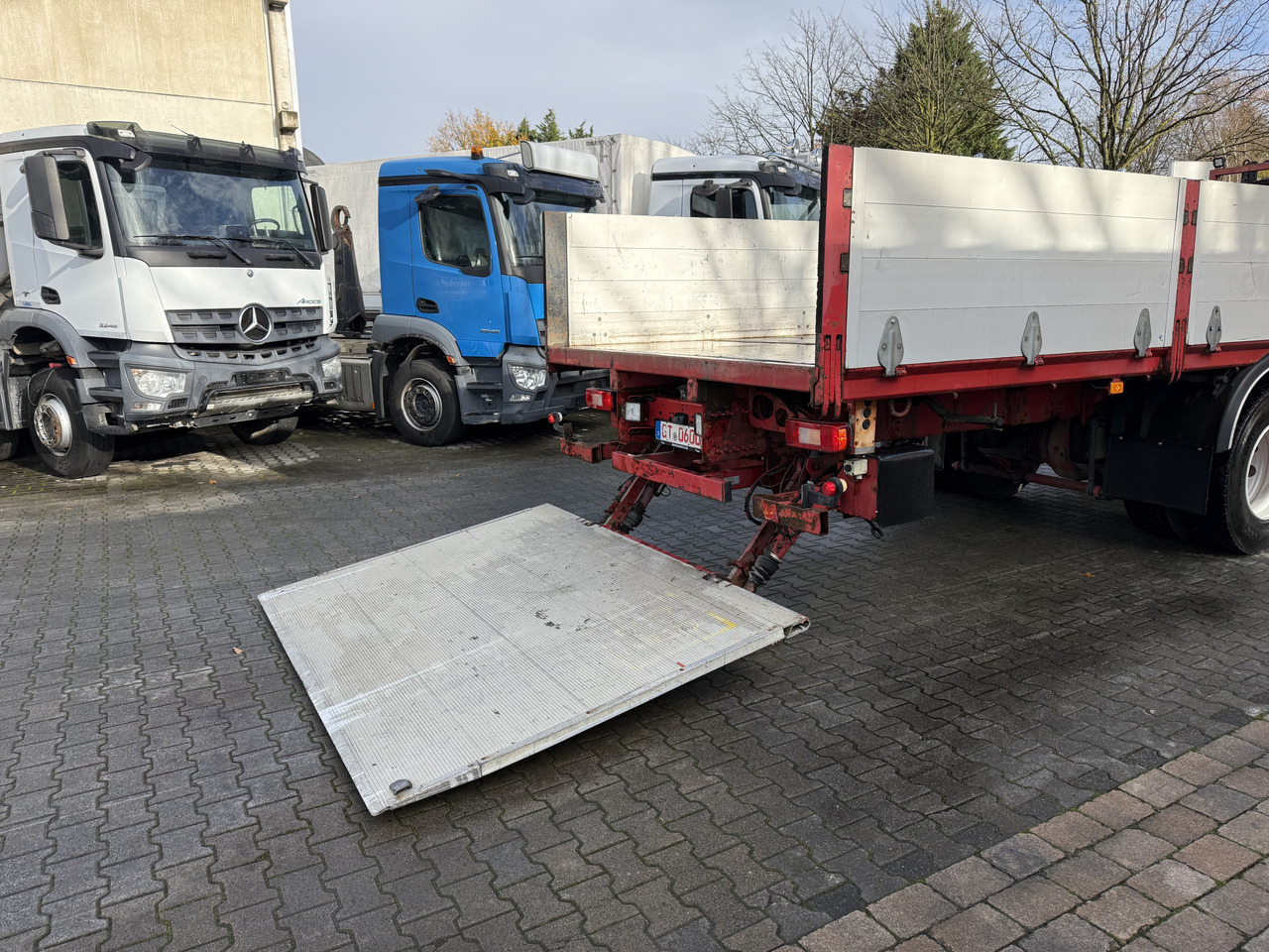 Volvo FM330 Kran Effer 165 bis 20 Meter - Бордови камион, Камион с кран: снимка 2 Volvo FM330 Kran Effer 165 bis 20 Meter - Бордови камион, Камион с кран: снимка 2
