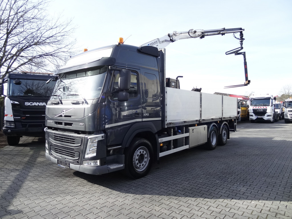 Volvo FM370 6X2*4 Kennis K14 Kran - Бордови камион, Камион с кран: снимка 1 Volvo FM370 6X2*4 Kennis K14 Kran - Бордови камион, Камион с кран: снимка 1