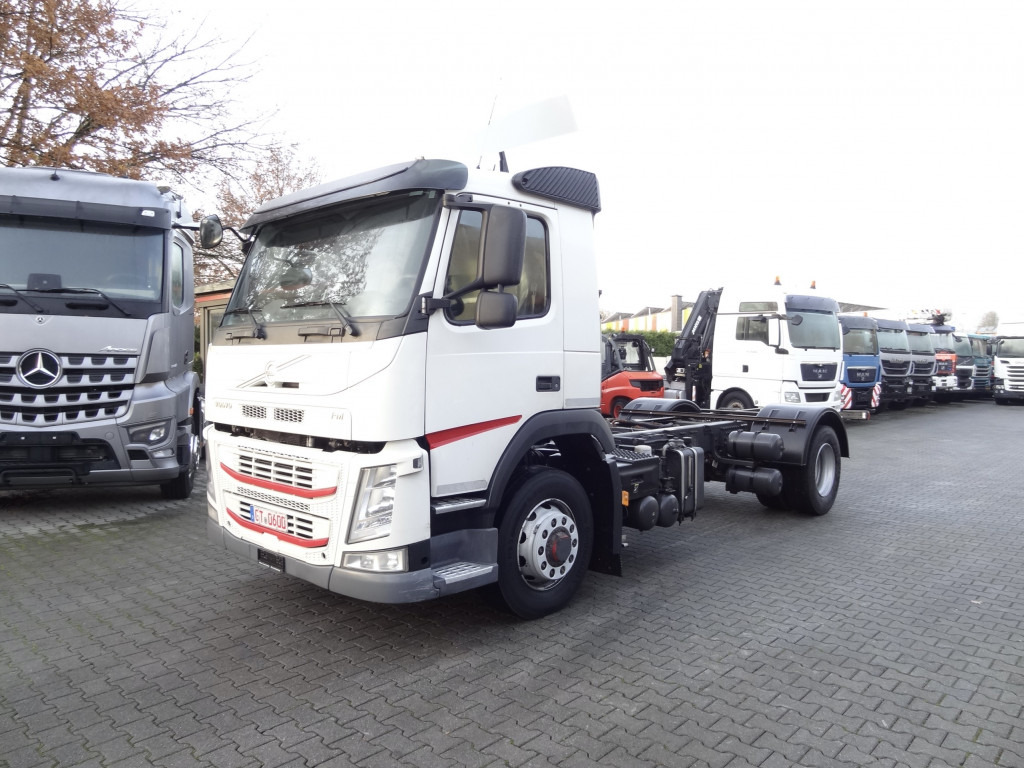 Volvo FM420 4X4 X-Track - Шаси кабина: снимка 1 Volvo FM420 4X4 X-Track - Шаси кабина: снимка 1