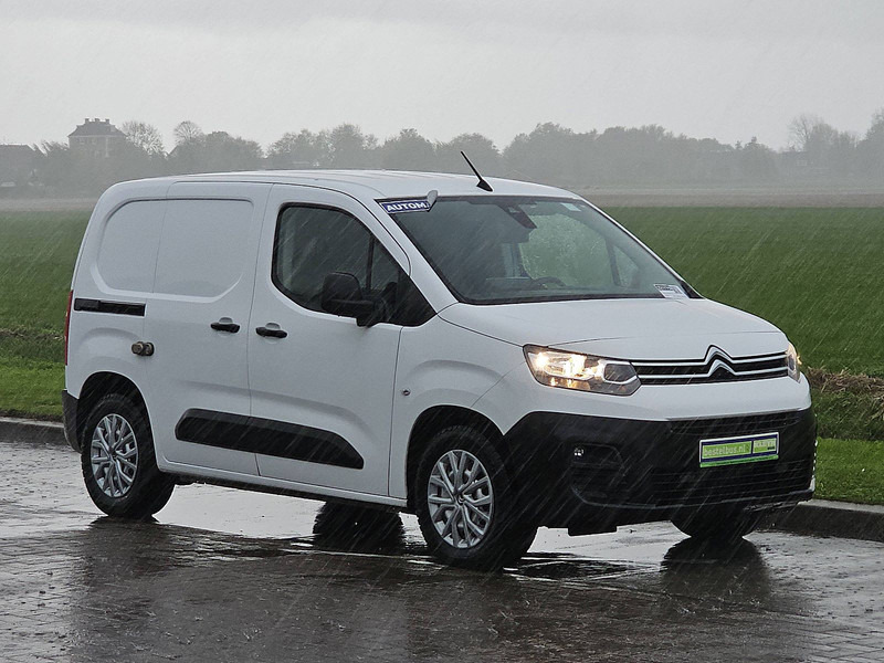 Citroën Berlingo 1.2 L1 Benzine Automaat! - Лекотоварен автомобил фургон: снимка 5 Citroën Berlingo 1.2 L1 Benzine Automaat! - Лекотоварен автомобил фургон: снимка 5