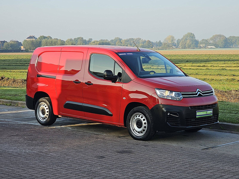 Citroën Berlingo 1.4 XL 130 AUT. 34 dkm. - Лекотоварен автомобил фургон: снимка 5 Citroën Berlingo 1.4 XL 130 AUT. 34 dkm. - Лекотоварен автомобил фургон: снимка 5