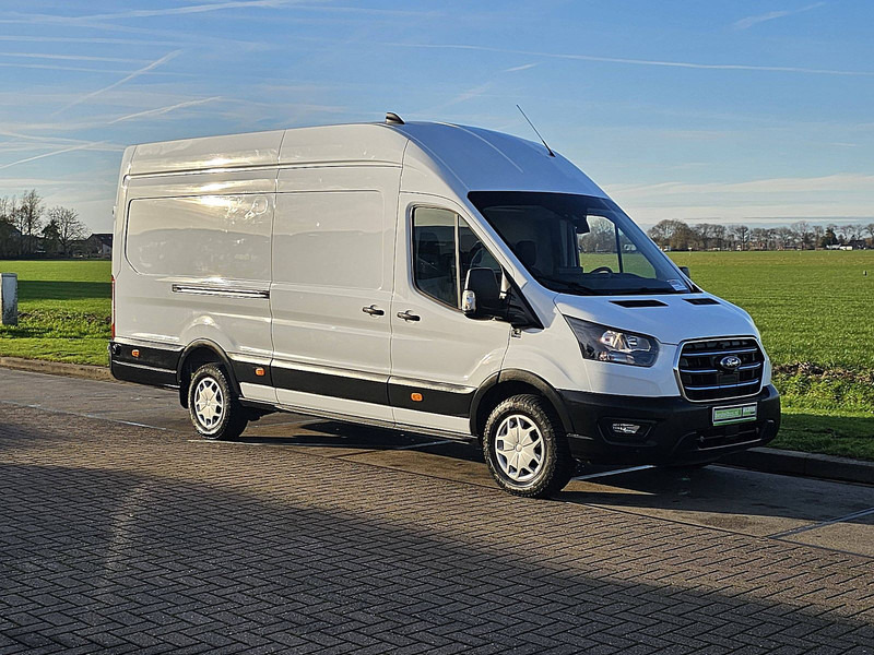 Ford E-Transit L4H3 Maxi 75 kWh - Товарен бус, Електрически бус: снимка 5 Ford E-Transit L4H3 Maxi 75 kWh - Товарен бус, Електрически бус: снимка 5