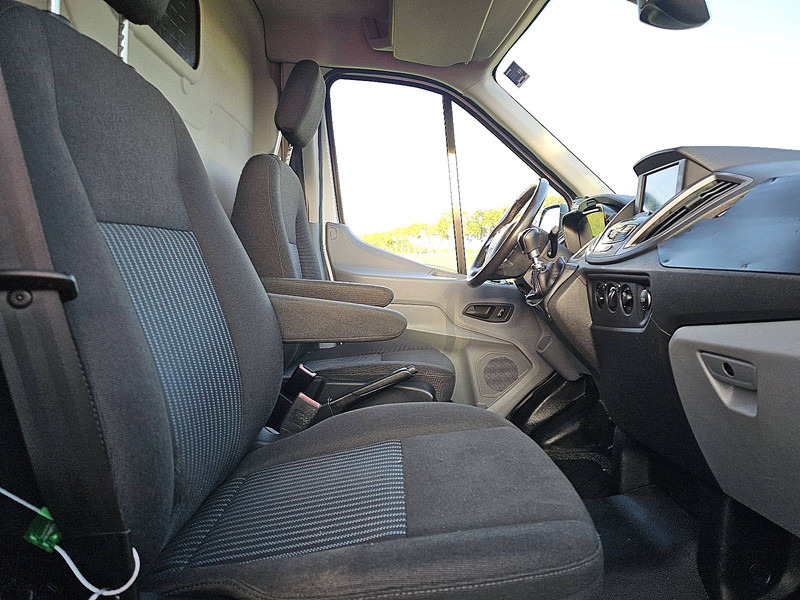 Товарен бус Ford Transit 2.0 L2H2 Imperiaal Navi!: снимка 7