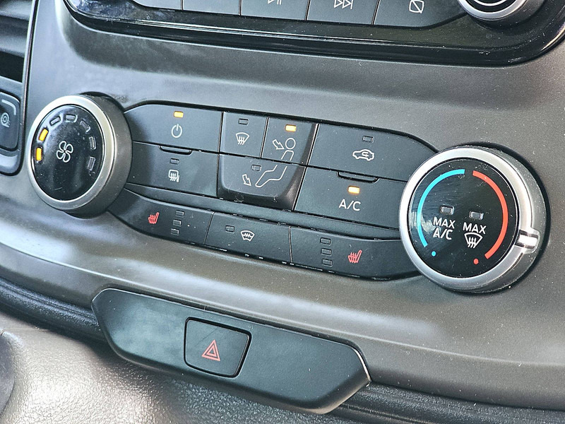 Малък ван Ford Transit Custom 2.0 L2H1 Dub.- Cab. Navi: снимка 10