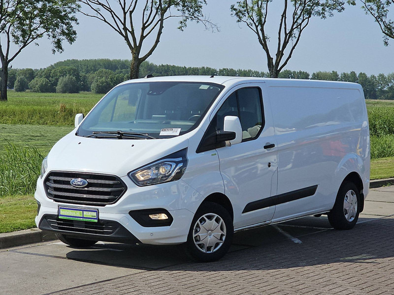 Ford Transit Custom 2.0 L2H1 Navi Euro6 AC! - Малък ван: снимка 2 Ford Transit Custom 2.0 L2H1 Navi Euro6 AC! - Малък ван: снимка 2