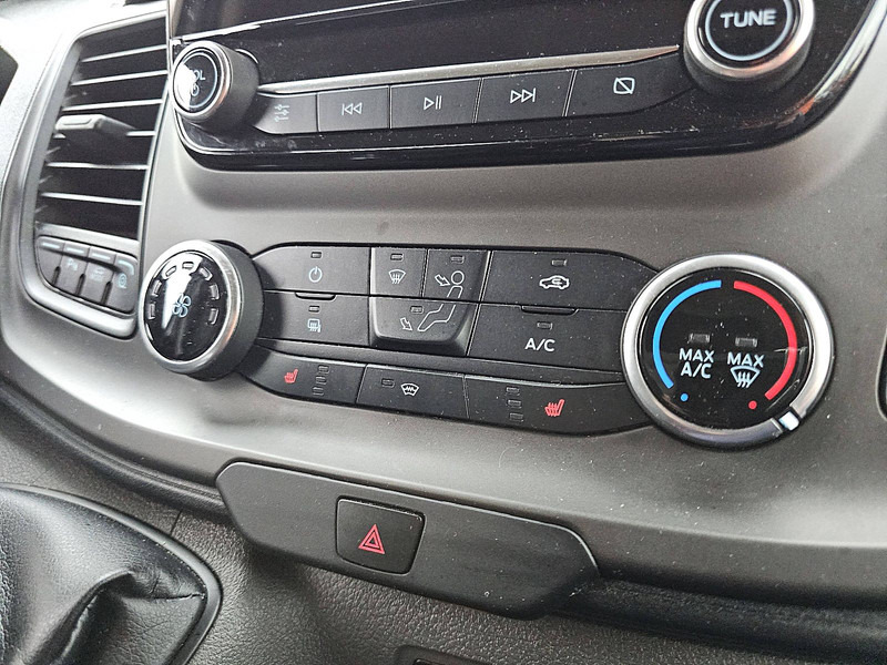Малък ван Ford Transit Custom 2.0 TDCI 130 TREND L2: снимка 12