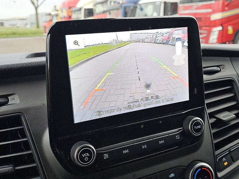 Малък ван Ford Transit Custom 2.0 TDCI 130 TREND L2: снимка 11