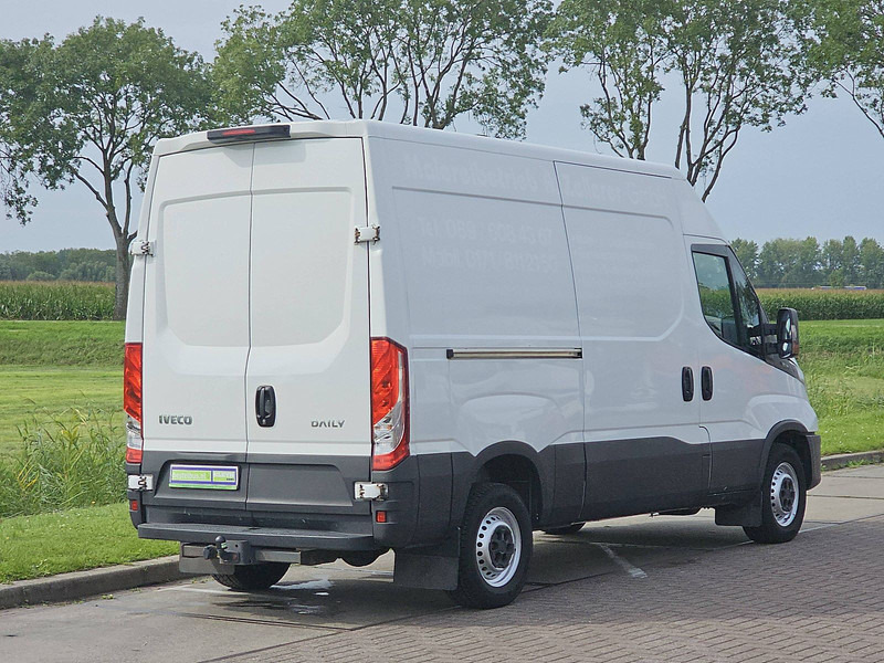 Iveco Daily 35S14 L1H2 Airco Euro6 - Товарен бус: снимка 3 Iveco Daily 35S14 L1H2 Airco Euro6 - Товарен бус: снимка 3