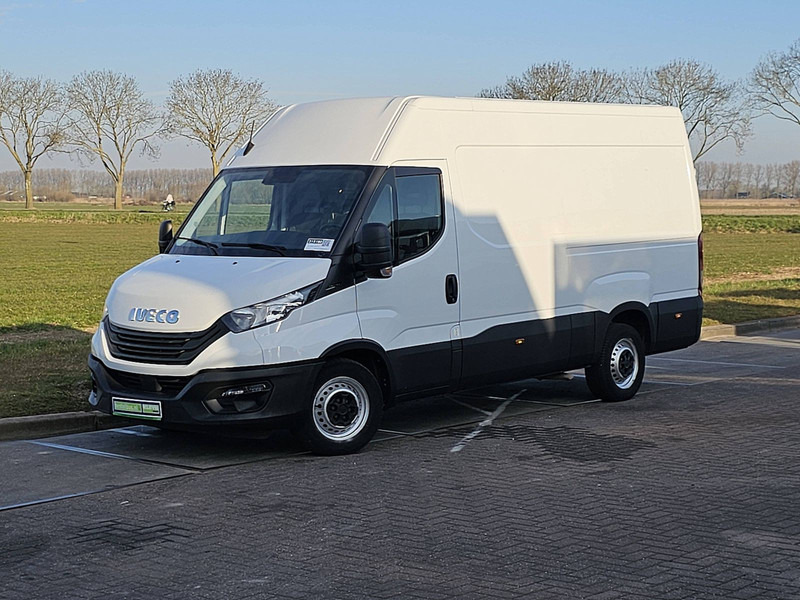 Iveco Daily 35S14 L2H2 3.5T-AHG Euro6! - Товарен бус: снимка 2 Iveco Daily 35S14 L2H2 3.5T-AHG Euro6! - Товарен бус: снимка 2
