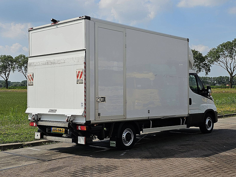 Iveco Daily 35S14 ac automaat EURO6 - Лекотоварен автомобил фургон: снимка 3 Iveco Daily 35S14 ac automaat EURO6 - Лекотоварен автомобил фургон: снимка 3