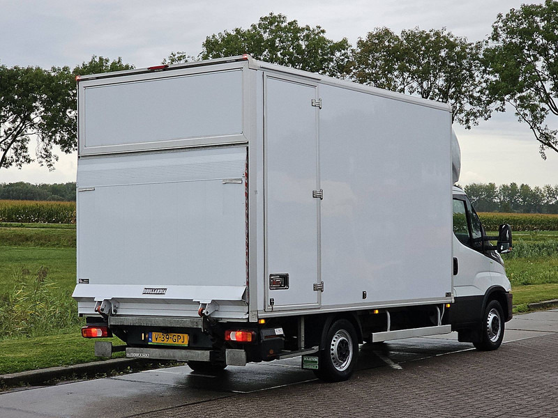 Iveco Daily 35S18 ac automaat EURO6 - Лекотоварен автомобил фургон: снимка 3 Iveco Daily 35S18 ac automaat EURO6 - Лекотоварен автомобил фургон: снимка 3