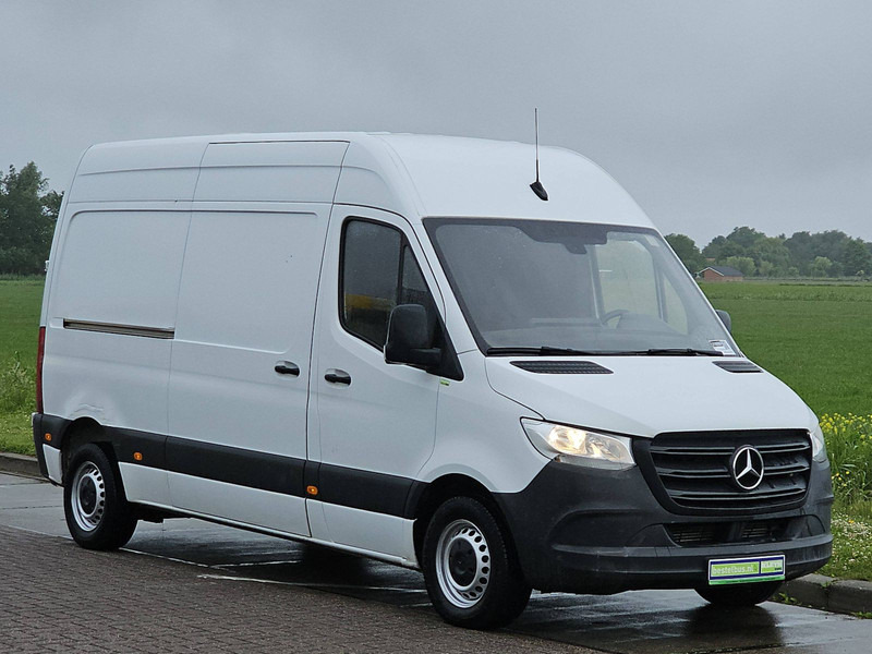 Mercedes-Benz Sprinter 214 L2H2 Mbux Automaat! - Малък ван: снимка 5 Mercedes-Benz Sprinter 214 L2H2 Mbux Automaat! - Малък ван: снимка 5