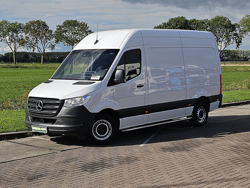 Mercedes-Benz Sprinter 311 L2H2 Wp-Inrichting ! - Товарен бус: снимка 2 Mercedes-Benz Sprinter 311 L2H2 Wp-Inrichting ! - Товарен бус: снимка 2