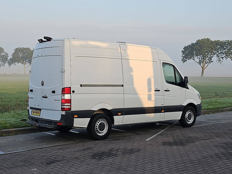 Mercedes-Benz Sprinter 313 ac automaat - Товарен бус: снимка 3 Mercedes-Benz Sprinter 313 ac automaat - Товарен бус: снимка 3