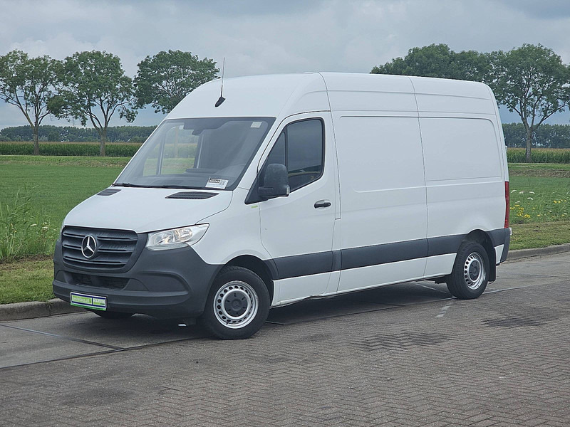 Mercedes-Benz Sprinter 314 L2H2 Mbux Airco Eur6 - Товарен бус: снимка 2 Mercedes-Benz Sprinter 314 L2H2 Mbux Airco Eur6 - Товарен бус: снимка 2