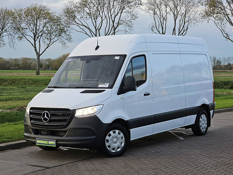 Mercedes-Benz Sprinter 314 L2H2 Mbux Automaat! - Товарен бус: снимка 2 Mercedes-Benz Sprinter 314 L2H2 Mbux Automaat! - Товарен бус: снимка 2