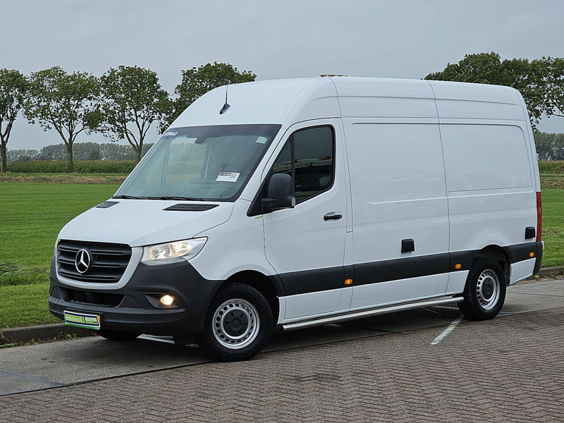 Mercedes-Benz Sprinter 315 AC AUTOMAAT EURO6 - Товарен бус: снимка 2 Mercedes-Benz Sprinter 315 AC AUTOMAAT EURO6 - Товарен бус: снимка 2