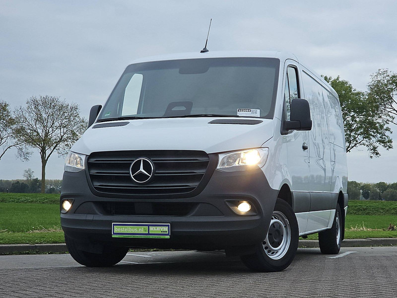 Mercedes-Benz Sprinter 315 L2H1 Mbux10 Trekhaak - Товарен бус: снимка 1 Mercedes-Benz Sprinter 315 L2H1 Mbux10 Trekhaak - Товарен бус: снимка 1