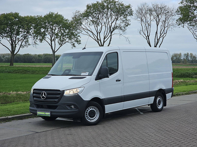 Mercedes-Benz Sprinter 315 L2H1 Mbux10 Trekhaak - Товарен бус: снимка 2 Mercedes-Benz Sprinter 315 L2H1 Mbux10 Trekhaak - Товарен бус: снимка 2