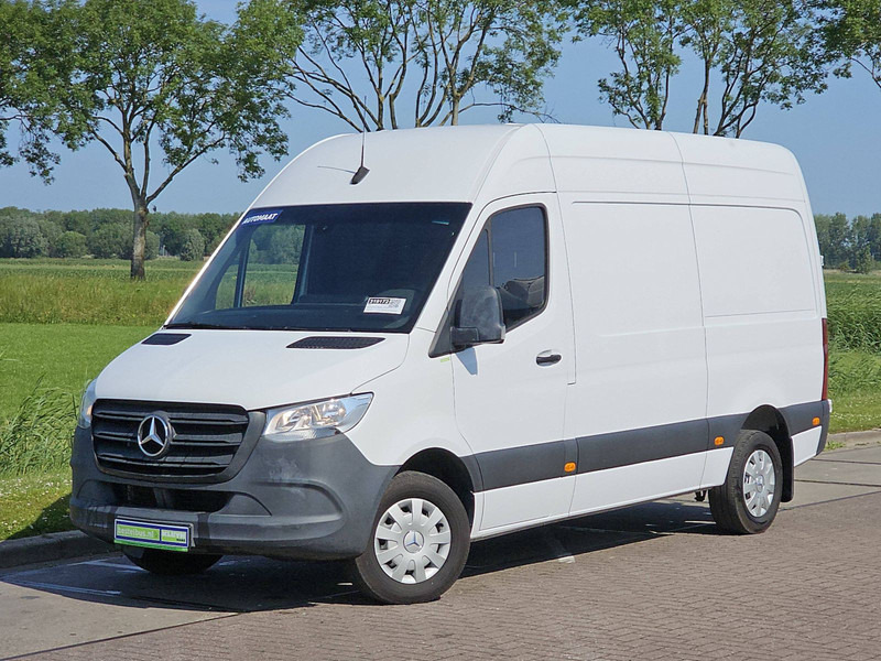 Mercedes-Benz Sprinter 315 L2H2 3.5t-Trekhaak! - Товарен бус: снимка 2 Mercedes-Benz Sprinter 315 L2H2 3.5t-Trekhaak! - Товарен бус: снимка 2