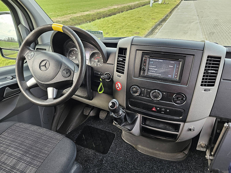 Interior photo 1: Товарен бус Mercedes-Benz Sprinter 316 L2H2 3.5T-Trekhaak!