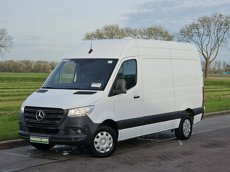 Mercedes-Benz Sprinter 316 L2H2 Mbux RWD! - Товарен бус: снимка 2 Mercedes-Benz Sprinter 316 L2H2 Mbux RWD! - Товарен бус: снимка 2