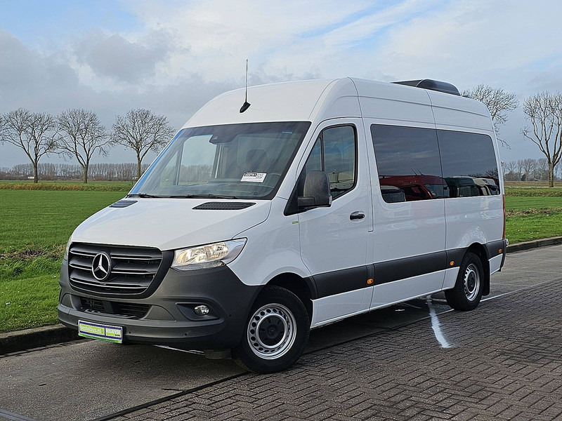 Mercedes-Benz Sprinter 317 L2H2 9-Pers + Lift ! - Микробус, Пътнически бус: снимка 2 Mercedes-Benz Sprinter 317 L2H2 9-Pers + Lift ! - Микробус, Пътнически бус: снимка 2