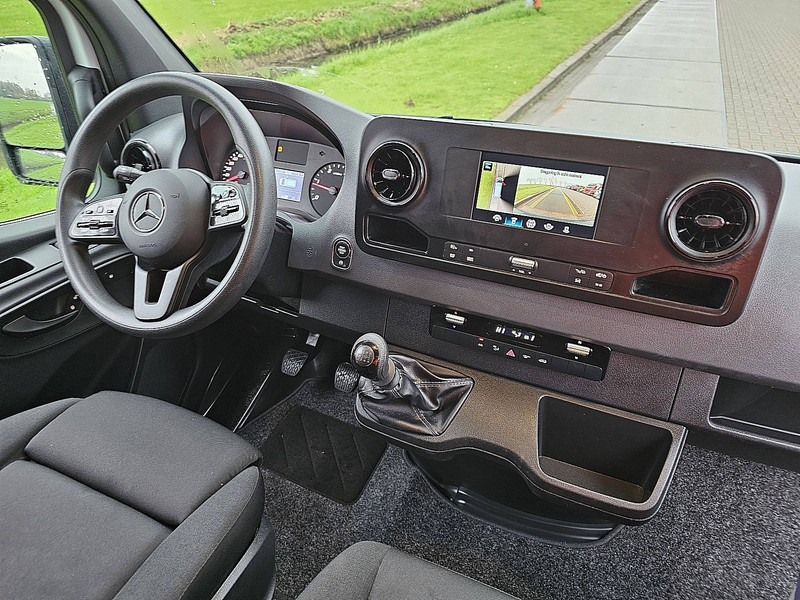 Товарен бус Mercedes-Benz Sprinter 317 L2H2 Mbux Navi RWD!: снимка 7
