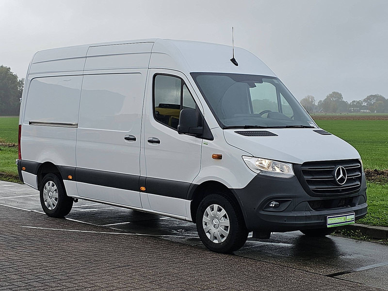 Mercedes-Benz Sprinter 317 L2H2 Navi RWD - Товарен бус: снимка 5 Mercedes-Benz Sprinter 317 L2H2 Navi RWD - Товарен бус: снимка 5