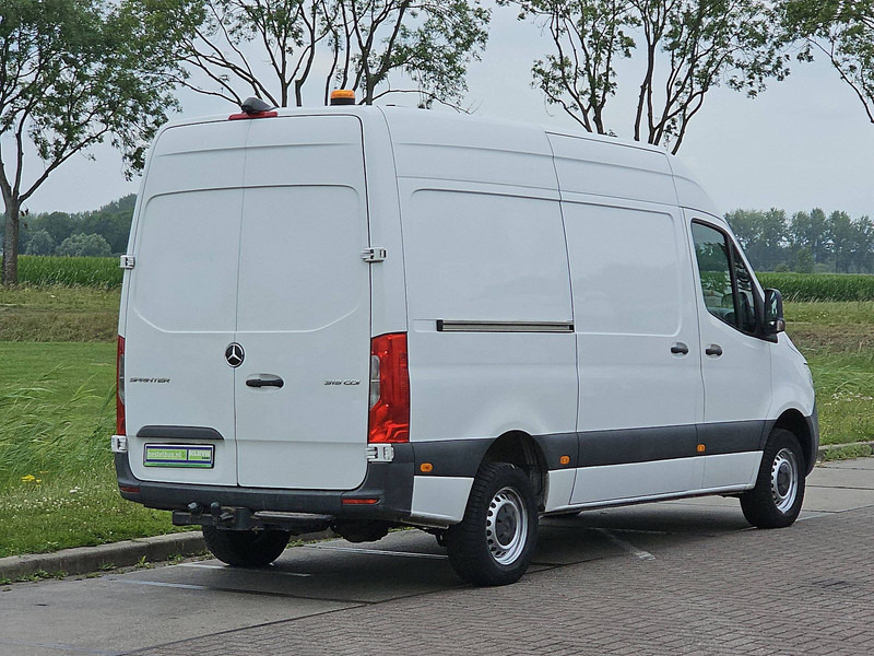 Mercedes-Benz Sprinter 319 L2H2 V6 3.5t-Trekh. - Товарен бус: снимка 3 Mercedes-Benz Sprinter 319 L2H2 V6 3.5t-Trekh. - Товарен бус: снимка 3