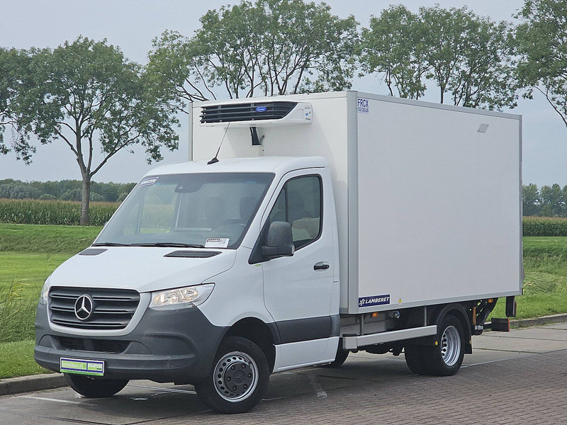 Mercedes-Benz Sprinter 516 CDI FRIGO LAADKLEP - Хладилен бус: снимка 2 Mercedes-Benz Sprinter 516 CDI FRIGO LAADKLEP - Хладилен бус: снимка 2