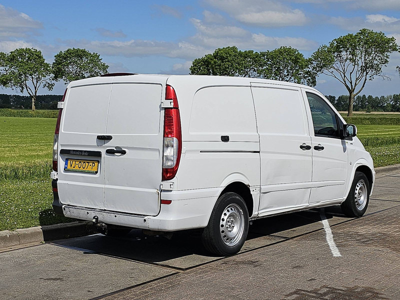 Mercedes-Benz Vito 110 - Малък ван: снимка 3 Mercedes-Benz Vito 110 - Малък ван: снимка 3
