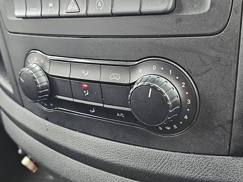 Малък ван Mercedes-Benz Vito 116 CDI XXL AUT.: снимка 10