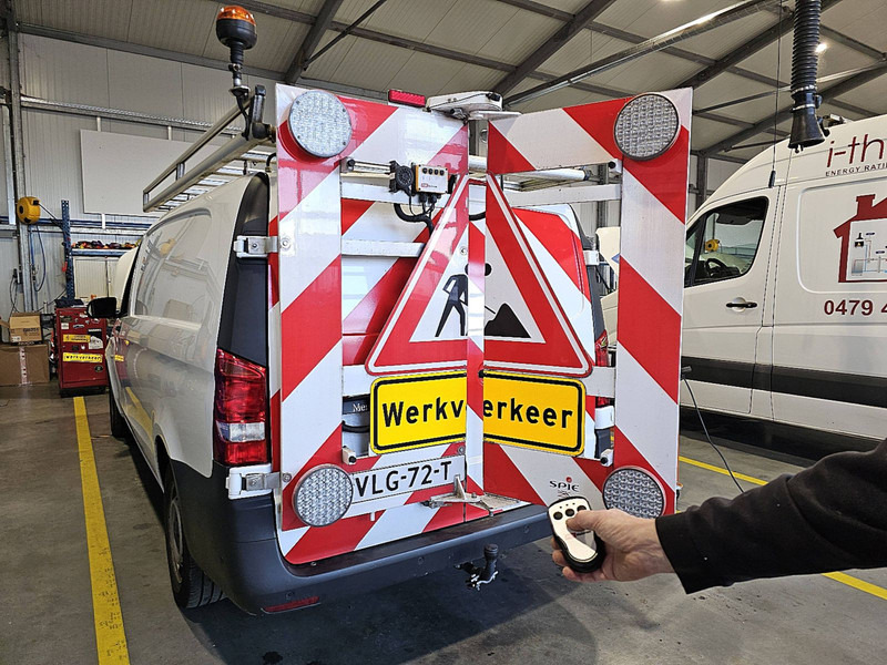 Малък ван Mercedes-Benz Vito 116 CDI XXL AUT.: снимка 17