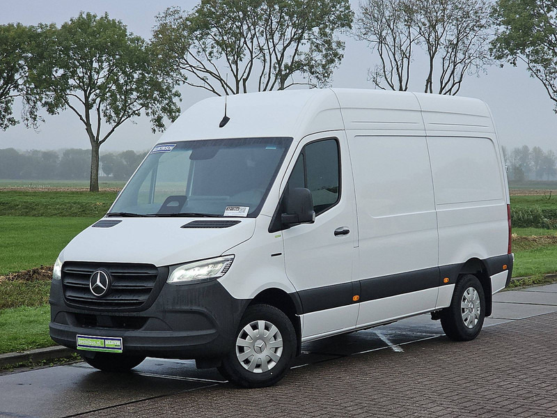 Mercedes-Benz eSprinter 320 L2H2 81kWh Nieuw - Товарен бус, Електрически бус: снимка 2 Mercedes-Benz eSprinter 320 L2H2 81kWh Nieuw - Товарен бус, Електрически бус: снимка 2