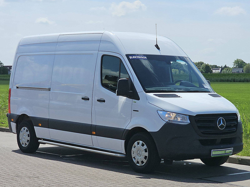 Mercedes-Benz eSprinter L2H2 35 KWH - Товарен бус, Електрически бус: снимка 5 Mercedes-Benz eSprinter L2H2 35 KWH - Товарен бус, Електрически бус: снимка 5