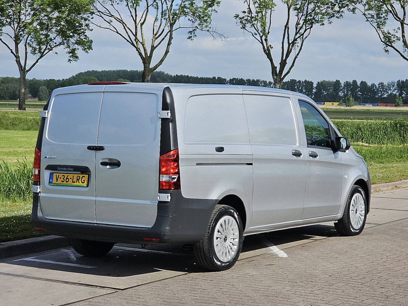 Mercedes-Benz eVito L2 66 kWh Long Range - Малък ван, Електрически бус: снимка 3 Mercedes-Benz eVito L2 66 kWh Long Range - Малък ван, Електрически бус: снимка 3