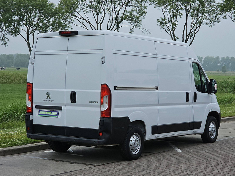 Peugeot Boxer 2.2 L2H2 Navi Euro6 AC! - Товарен бус: снимка 3 Peugeot Boxer 2.2 L2H2 Navi Euro6 AC! - Товарен бус: снимка 3