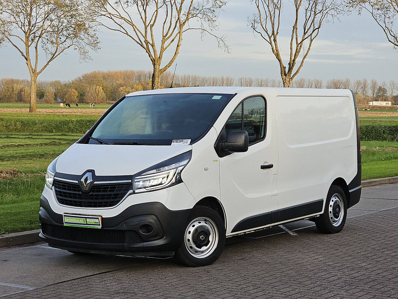 Renault Trafic 1.6 DCI ac bluetooth EURO6 - Малък ван: снимка 2 Renault Trafic 1.6 DCI ac bluetooth EURO6 - Малък ван: снимка 2