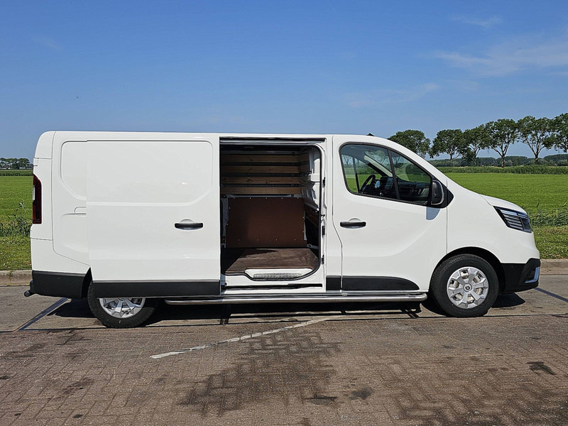 Малък ван Renault Trafic 2.0 DCI L2H1 Navi Euro6 AC!: снимка 15