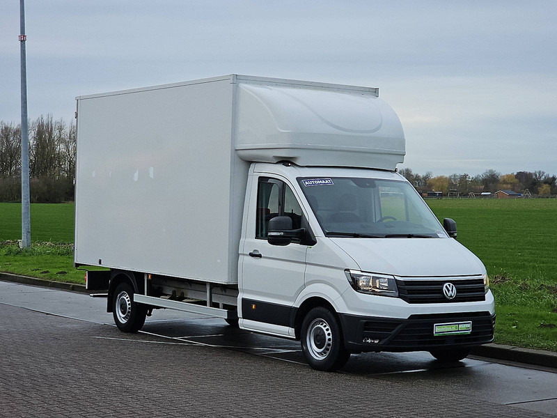 Volkswagen Crafter 35 2.0 ac aut. RWD EURO6 - Лекотоварен автомобил фургон: снимка 5 Volkswagen Crafter 35 2.0 ac aut. RWD EURO6 - Лекотоварен автомобил фургон: снимка 5