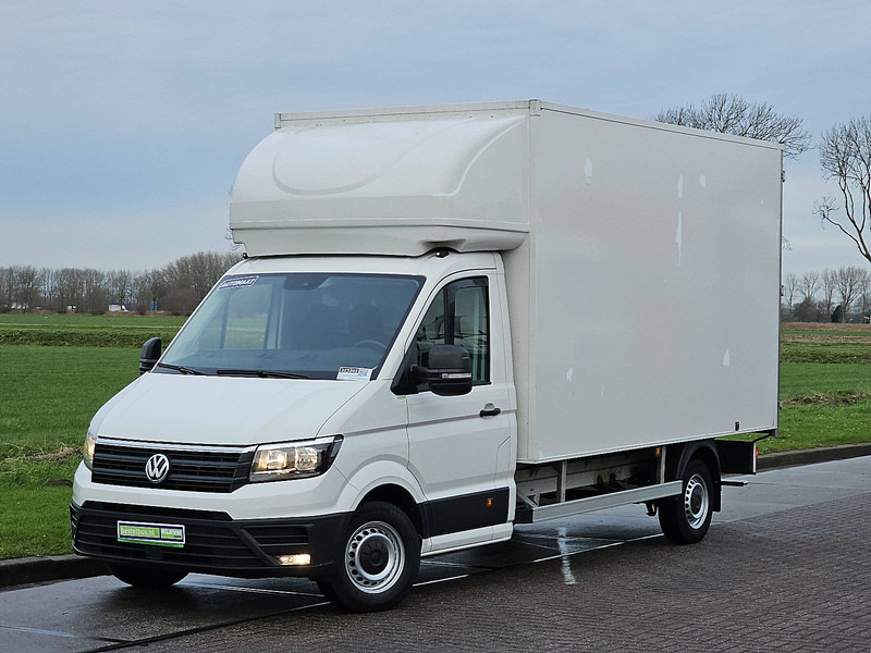Volkswagen Crafter 35 2.0 ac aut. RWD EURO6 - Лекотоварен автомобил фургон: снимка 2 Volkswagen Crafter 35 2.0 ac aut. RWD EURO6 - Лекотоварен автомобил фургон: снимка 2
