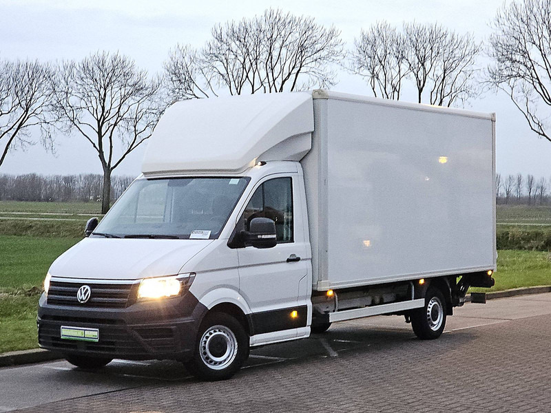 Volkswagen Crafter 35 2.0 ac carplay EURO6 - Лекотоварен автомобил фургон: снимка 2 Volkswagen Crafter 35 2.0 ac carplay EURO6 - Лекотоварен автомобил фургон: снимка 2