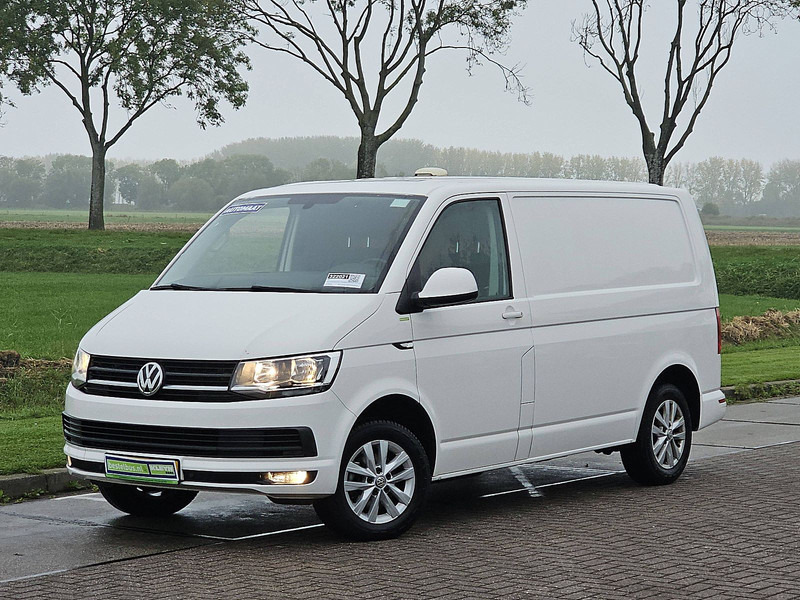Volkswagen Transporter 2.0 TDI L1H1 Airco Euro6 NAP - Малък ван: снимка 2 Volkswagen Transporter 2.0 TDI L1H1 Airco Euro6 NAP - Малък ван: снимка 2