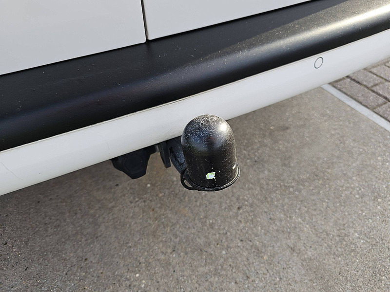 Малък ван Volkswagen Transporter 2.0 TDI L1H1 BULLI LED NAP!: снимка 14