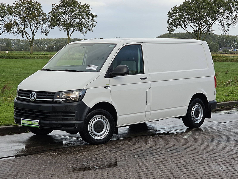 Volkswagen Transporter 2.0 TDI - Малък ван: снимка 2 Volkswagen Transporter 2.0 TDI - Малък ван: снимка 2