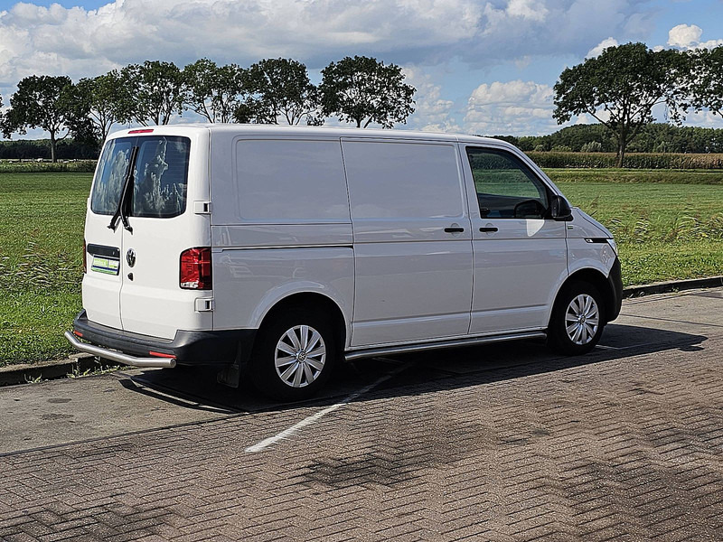 Volkswagen Transporter 2.0 TDI ac carplay EURO6 - Малък ван: снимка 3 Volkswagen Transporter 2.0 TDI ac carplay EURO6 - Малък ван: снимка 3