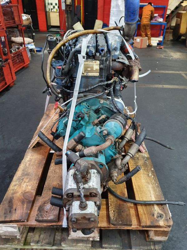 Detroit Diesel 64B/4 - Двигател за Строителна техника: снимка 3 Detroit Diesel 64B/4 - Двигател за Строителна техника: снимка 3