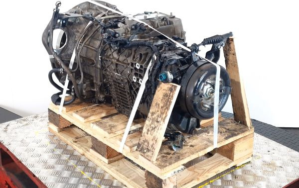 Isuzu PB-NKR81A Automatic Gearbox - Скоростна кутия: снимка 4 Isuzu PB-NKR81A Automatic Gearbox - Скоростна кутия: снимка 4