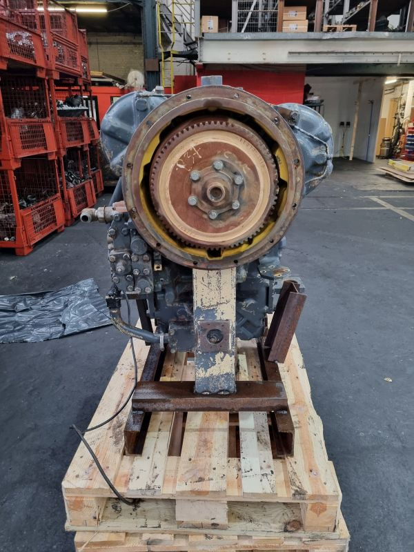 Komatsu WA320-3 Gearbox (Plant) - Скоростна кутия за Строителна техника: снимка 3 Komatsu WA320-3 Gearbox (Plant) - Скоростна кутия за Строителна техника: снимка 3